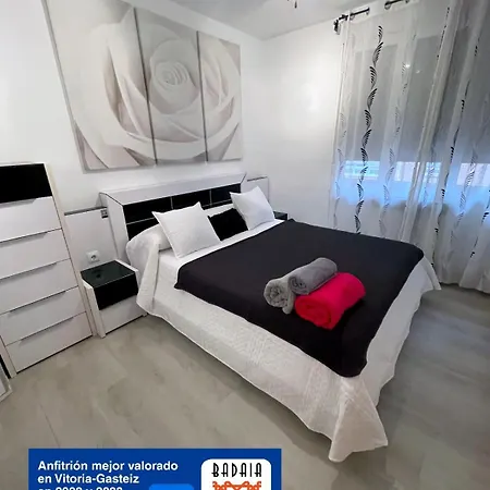 A Puertas De La Catedral 90m2 Parking Gratis 아파트