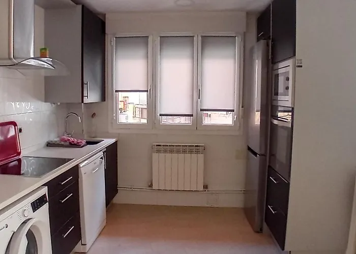 A Puertas De La Catedral 90m2 Parking Gratis Vitoria